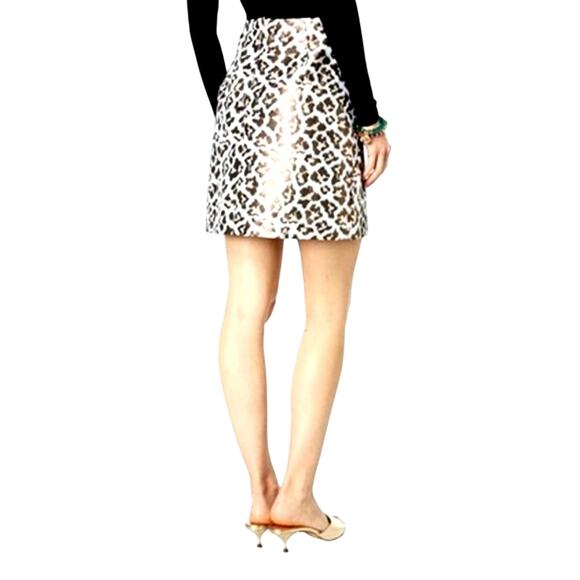 NWT Lilly Pulitzer Sz 2 Metallic Gold ADLER MINI SKIRT - Picture 3 of 3